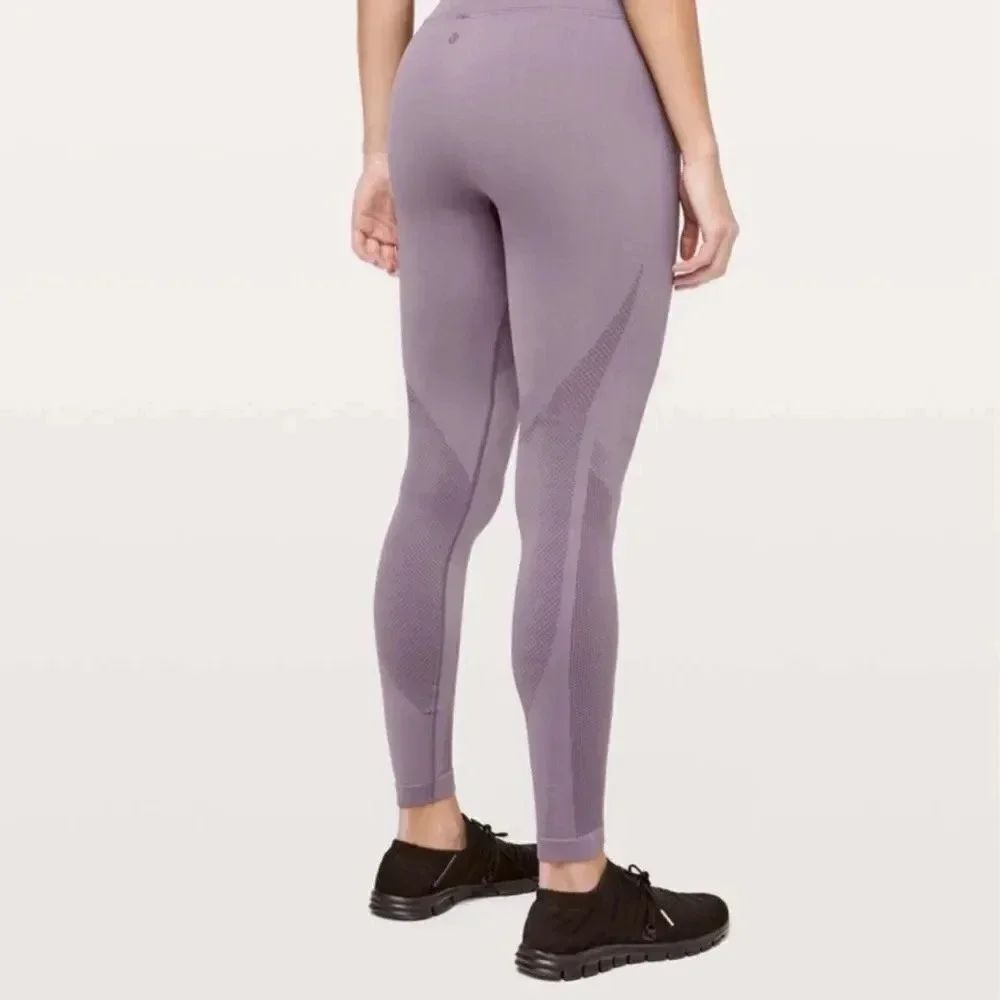 •Lululemon Athletica• - Picture 3 of 6
